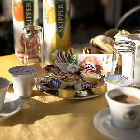 Capri Hotel 3*